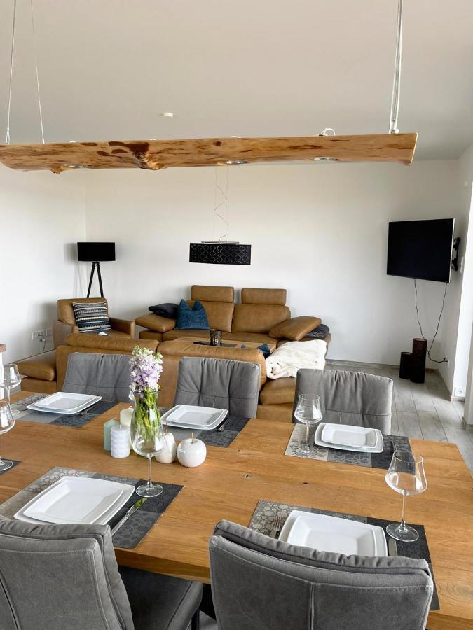 Exklusives Apartment Mit Blick Auf Den See Grossraeschen Zewnętrze zdjęcie
