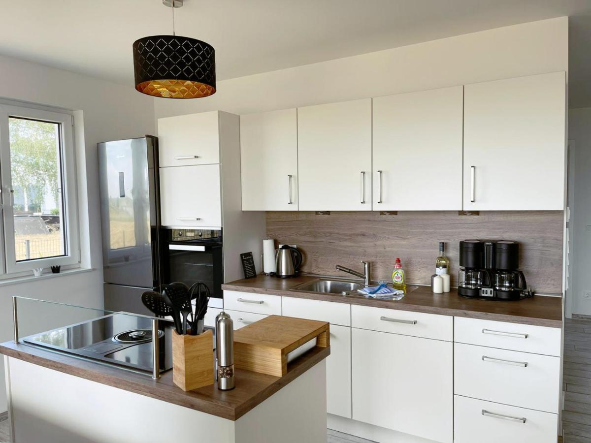 Exklusives Apartment Mit Blick Auf Den See Grossraeschen Zewnętrze zdjęcie